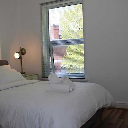 F2S Serviced Apartments 2Bedroom Terrace House With Free Wifi Netflix Suitable For Contractors Walking Distance To Train Station Derby Exterior foto