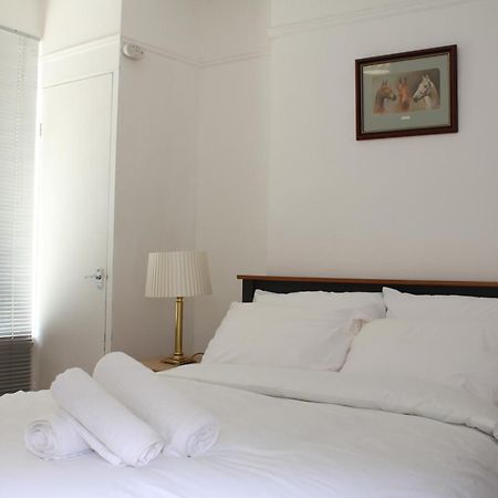 F2S Serviced Apartments 2Bedroom Terrace House With Free Wifi Netflix Suitable For Contractors Walking Distance To Train Station Derby Exterior foto