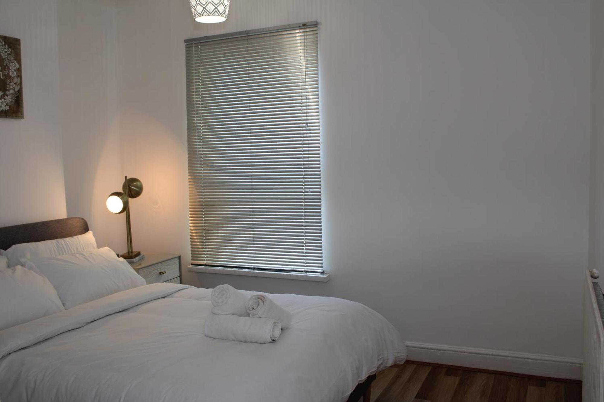 F2S Serviced Apartments 2Bedroom Terrace House With Free Wifi Netflix Suitable For Contractors Walking Distance To Train Station Derby Exterior foto