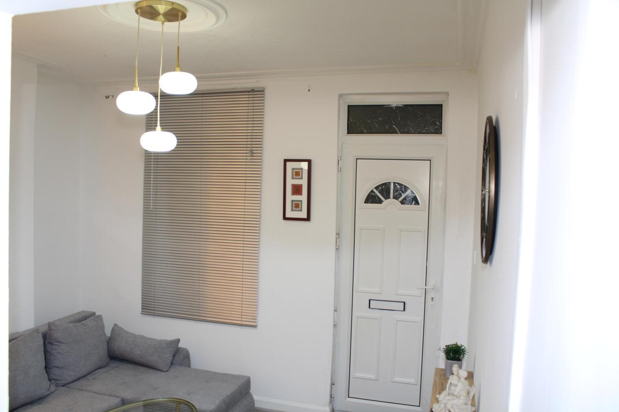 F2S Serviced Apartments 2Bedroom Terrace House With Free Wifi Netflix Suitable For Contractors Walking Distance To Train Station Derby Exterior foto