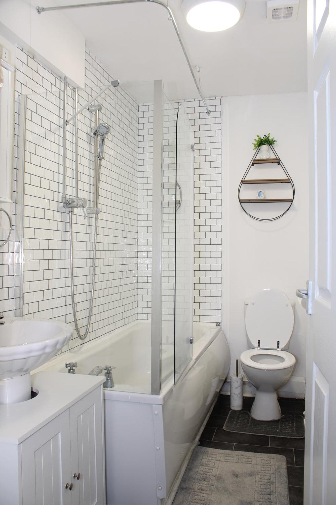 F2S Serviced Apartments 2Bedroom Terrace House With Free Wifi Netflix Suitable For Contractors Walking Distance To Train Station Derby Exterior foto
