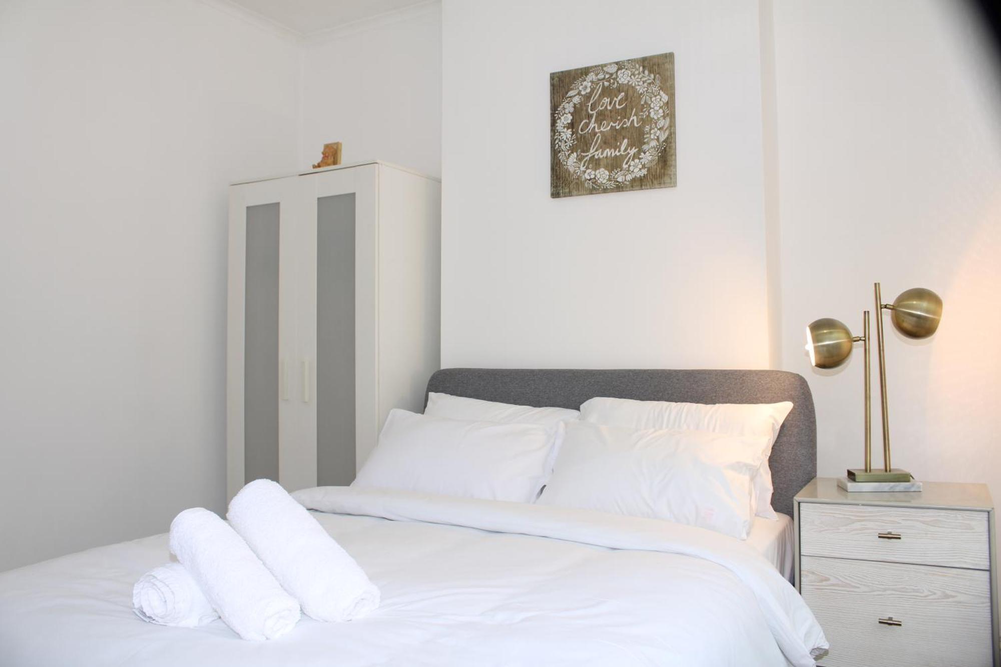 F2S Serviced Apartments 2Bedroom Terrace House With Free Wifi Netflix Suitable For Contractors Walking Distance To Train Station Derby Exterior foto
